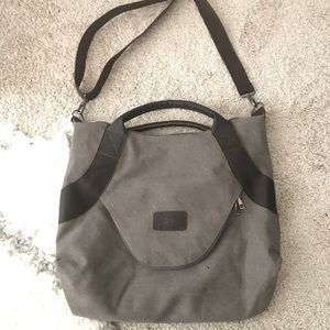 Traveling bag. Brand new. Leather